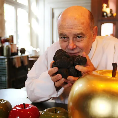 Relais Et Chateaux Michel Trama Hotel 5*